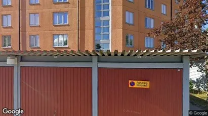 Lägenheter till salu i Huddinge - Bild från Google Street View