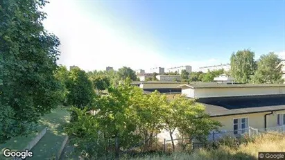 Bostadsrätter till salu i Haninge - Bild från Google Street View