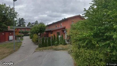 Bostadsrätter till salu i Haninge - Bild från Google Street View