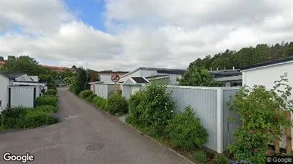Bostadsrätter till salu i Mark - Bild från Google Street View