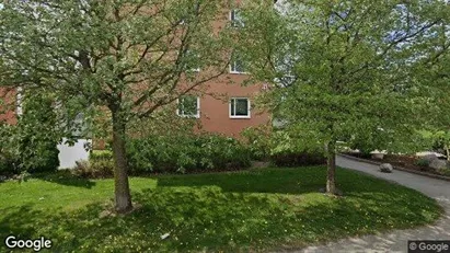 Lägenheter till salu i Köping - Bild från Google Street View