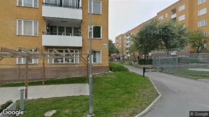 Lägenheter att hyra i Huddinge - Bild från Google Street View