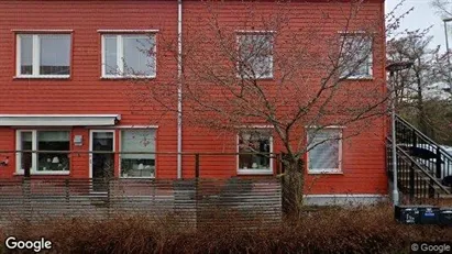 Bostadsrätter till salu i Haninge - Bild från Google Street View