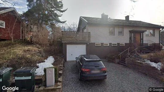 Lägenheter till salu i Huddinge - Bild från Google Street View