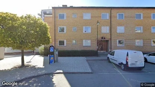 Bostadsrätter till salu i Upplands-Bro - Bild från Google Street View