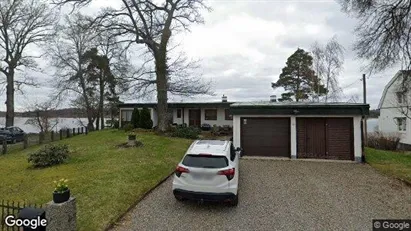 Lägenheter till salu i Huddinge - Bild från Google Street View
