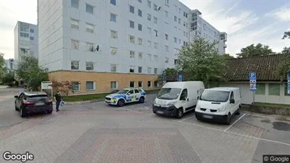 Lägenheter att hyra i Huddinge - Bild från Google Street View