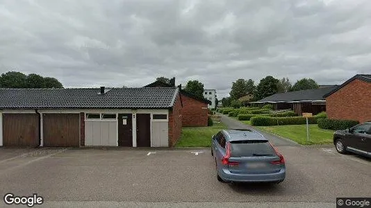 Bostadsrätter till salu i Mark - Bild från Google Street View