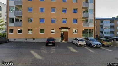 Bostadsrätter till salu i Huddinge - Bild från Google Street View