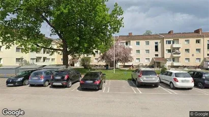 Bostadsrätter till salu i Köping - Bild från Google Street View