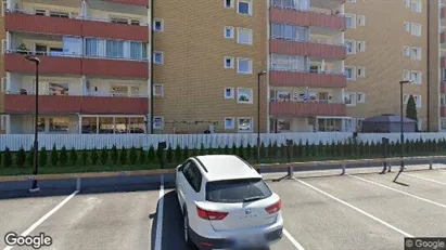 Bostadsrätter till salu i Botkyrka - Bild från Google Street View