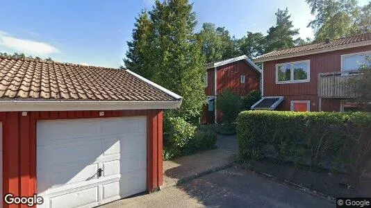 Bostadsrätter till salu i Lerum - Bild från Google Street View