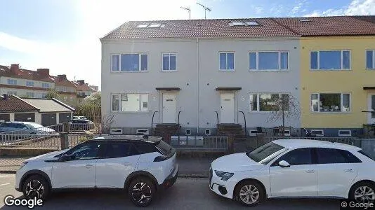 Bostadsrätter till salu i Halmstad - Bild från Google Street View
