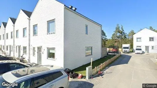 Lägenheter till salu i Botkyrka - Bild från Google Street View