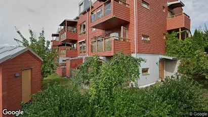 Lägenheter till salu i Huddinge - Bild från Google Street View