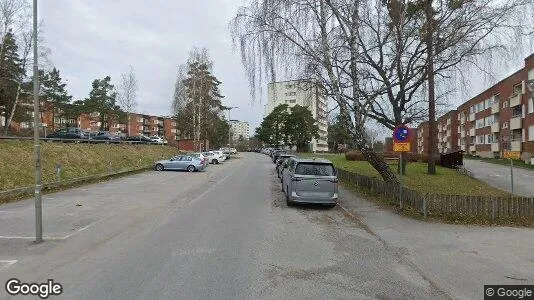 Lägenheter att hyra i Huddinge - Bild från Google Street View