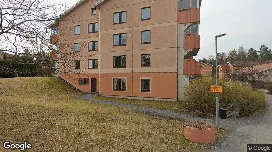 Lägenheter till salu i Upplands-Bro - Bild från Google Street View