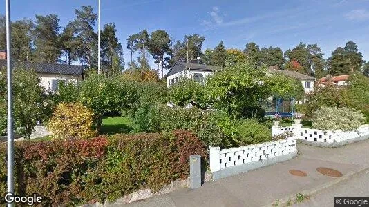 Lägenheter till salu i Köping - Bild från Google Street View