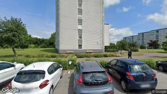 Bostadsrätter till salu i Husie - Bild från Google Street View