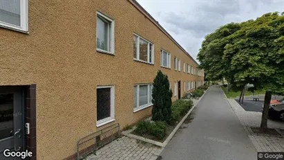 Lägenheter att hyra i Huddinge - Bild från Google Street View
