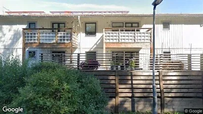 Lägenheter till salu i Haninge - Bild från Google Street View