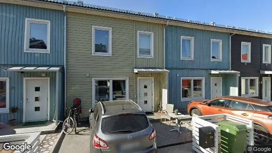Bostadsrätter till salu i Upplands Väsby - Bild från Google Street View