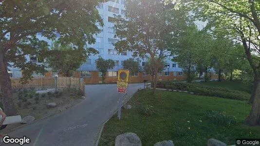 Lägenheter till salu i Solna - Bild från Google Street View