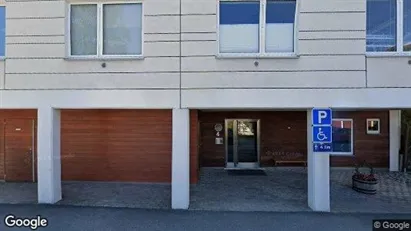 Bostadsrätter till salu i Tyresö - Bild från Google Street View