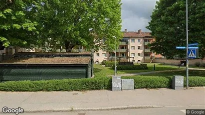 Bostadsrätter till salu i Köping - Bild från Google Street View