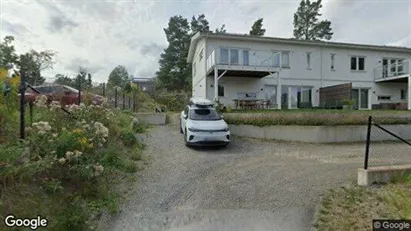 Lägenheter till salu i Huddinge - Bild från Google Street View