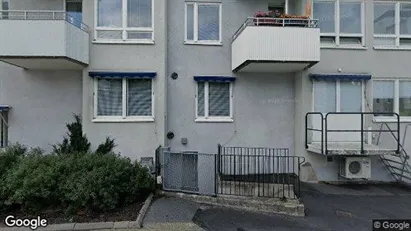 Lägenheter att hyra i Huddinge - Bild från Google Street View