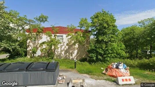 Bostadsrätter till salu i Haninge - Bild från Google Street View