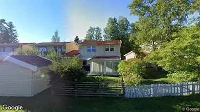 Lägenheter till salu i Vallentuna - Bild från Google Street View