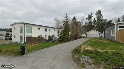 Lägenheter till salu i Huddinge - Bild från Google Street View
