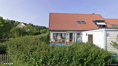 Lägenheter till salu i Haninge - Bild från Google Street View