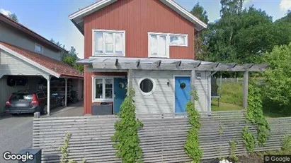 Lägenheter att hyra i Haninge - Bild från Google Street View