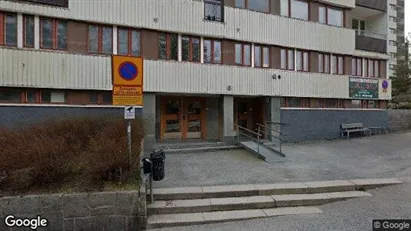 Bostadsrätter till salu i Huddinge - Bild från Google Street View