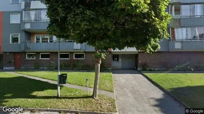 Lägenheter till salu i Botkyrka - Bild från Google Street View
