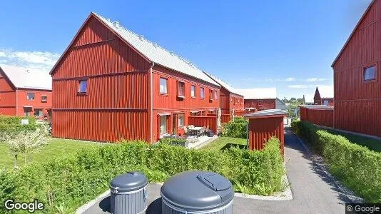 Bostadsrätter till salu i Håbo - Bild från Google Street View