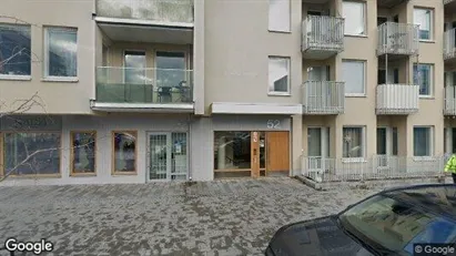 Lägenheter till salu i Upplands Väsby - Bild från Google Street View
