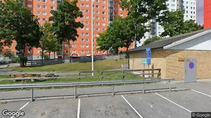 Bostadsrätter till salu i Huddinge - Bild från Google Street View