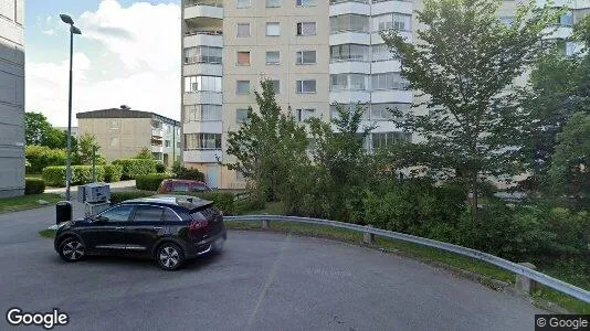 Bostadsrätter till salu i Haninge - Bild från Google Street View