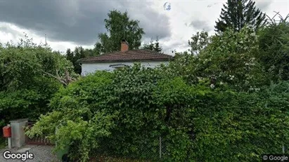 Lägenheter till salu i Huddinge - Bild från Google Street View