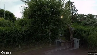 Lägenheter till salu i Huddinge - Bild från Google Street View