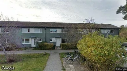 Lägenheter till salu i Sollentuna - Bild från Google Street View