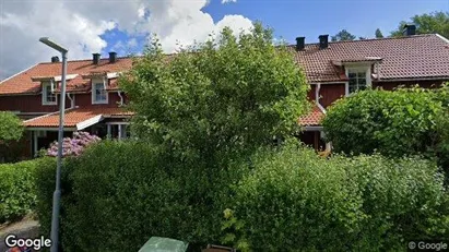 Bostadsrätter till salu i Haninge - Bild från Google Street View