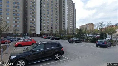 Lägenheter till salu i Täby - Bild från Google Street View
