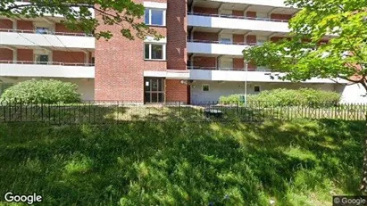 Lägenheter att hyra i Huddinge - Bild från Google Street View