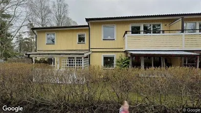 Bostadsrätter till salu i Haninge - Bild från Google Street View