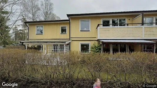Bostadsrätter till salu i Haninge - Bild från Google Street View